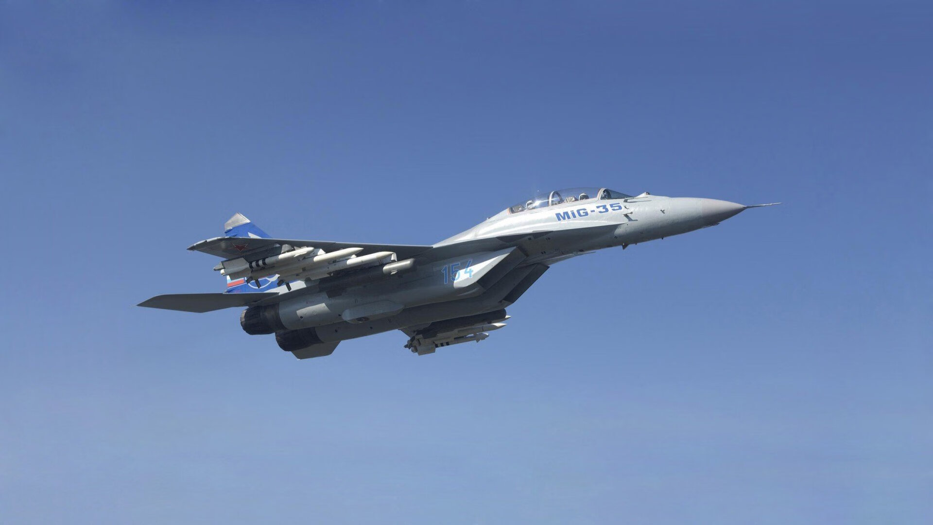 开云体育-比利时骑手多米安·米歇尔斯在2024年巴黎奥运会盛装舞步比赛中以“Dante”马匹获得第六名，展现坚韧精神。